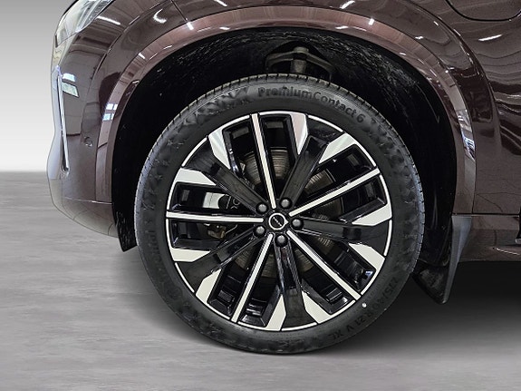 Volvo XC90 18 of 18