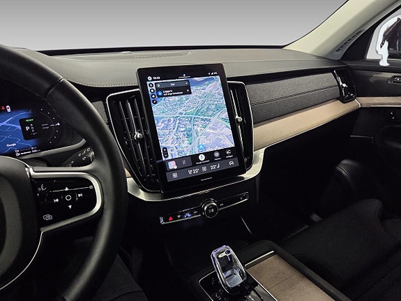 Volvo XC90 9 of 18