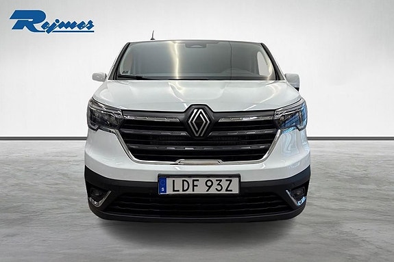 Renault Trafic 4 of 13