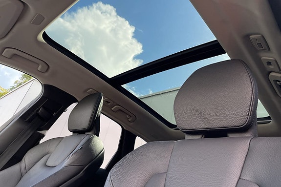 Volvo XC60 15 of 16