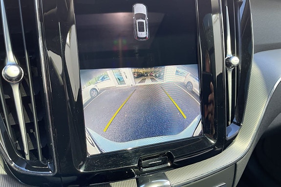 Volvo XC60 16 of 16