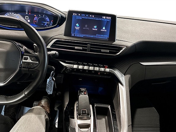 Peugeot 3008 9 of 17