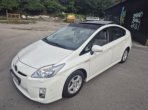 Toyota Prius 9 of 9