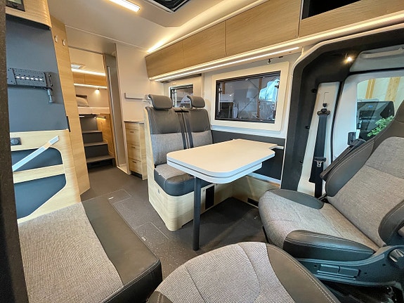 Adria Coral Select 670 SL / Automat / Multimedia / Truma Diesel / Garage / 8 of 28