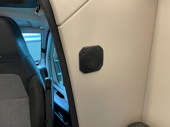 Adria Coral Select 670 SL / Automat / Multimedia / Truma Diesel / Garage / 25 of 28