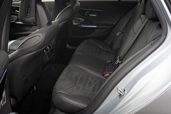 Mercedes-Benz C300 e 11 of 21