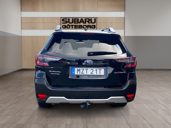 Subaru Outback 4 of 15