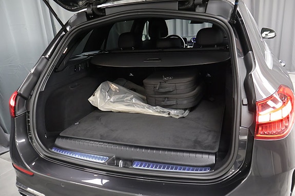 Mercedes-Benz C300 e 12 of 27