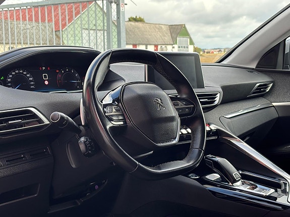 Peugeot 3008 8 of 30