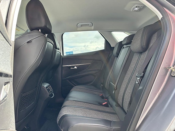 Peugeot 3008 22 of 30