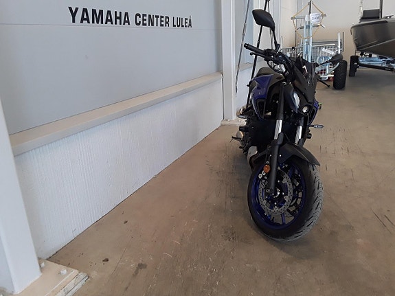 Yamaha MT-07 2 of 2
