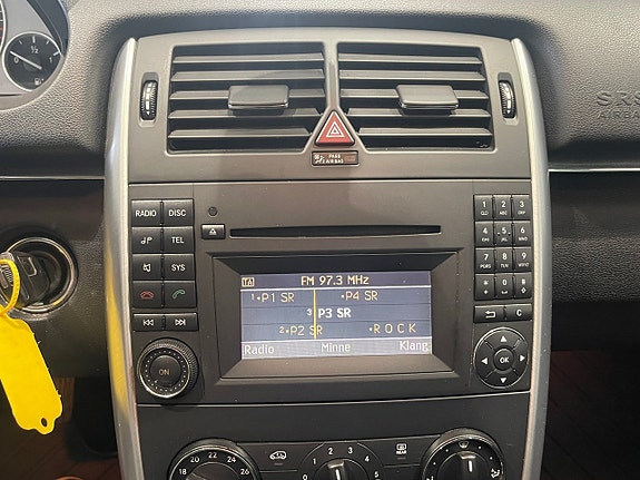 Mercedes-Benz B180 12 of 16