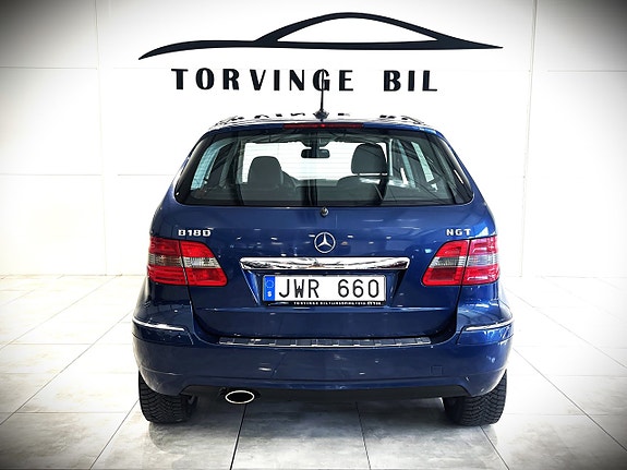 Mercedes-Benz B180 6 of 16