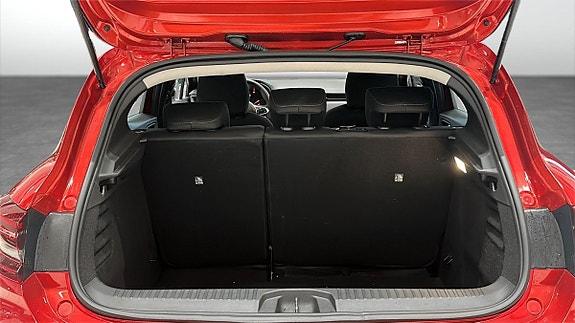 Renault Clio 12 of 12