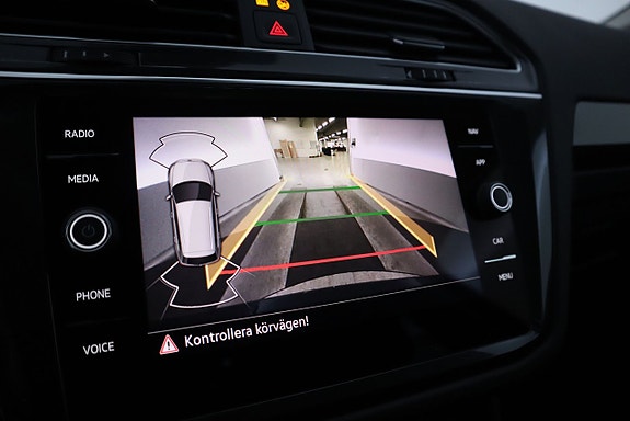 Volkswagen Tiguan 17 of 21