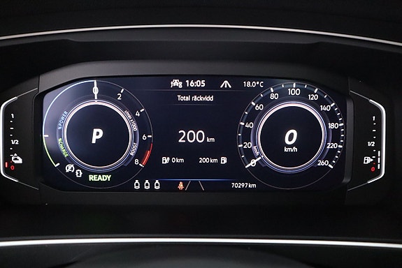 Volkswagen Tiguan 13 of 21