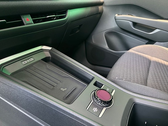Volkswagen T-Roc 14 of 18