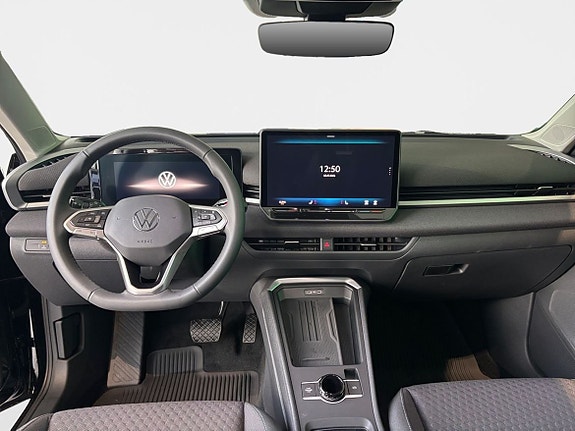 Volkswagen T-Roc 13 of 18