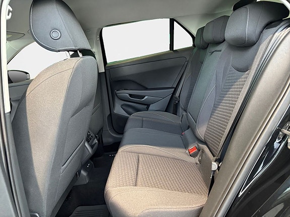 Volkswagen T-Roc 12 of 18