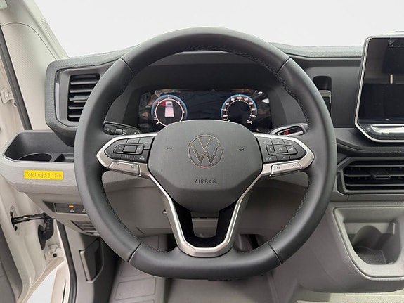 Volkswagen Crafter 11 of 19