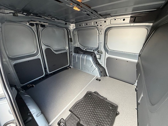 Volkswagen Caddy 12 of 19