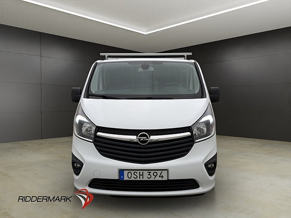 Opel Vivaro 5 of 28