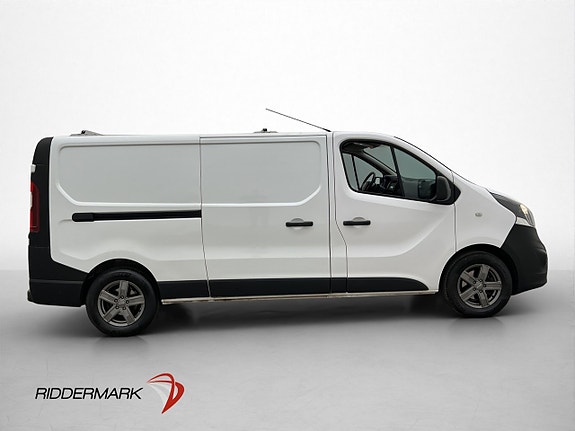 Opel Vivaro 2 of 26