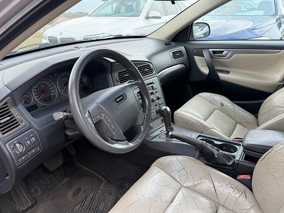 Volvo V70 5 of 5
