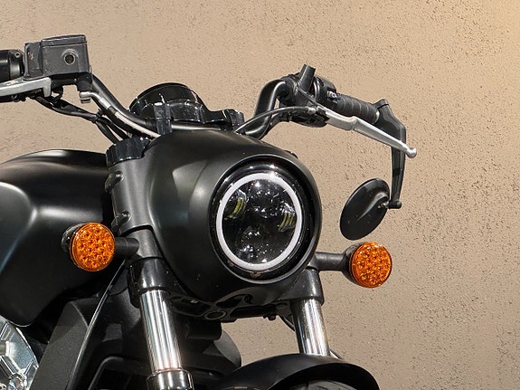 Indian SCOUT BOBBER 7 of 7