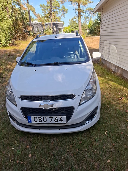 Chevrolet Spark 2 of 8