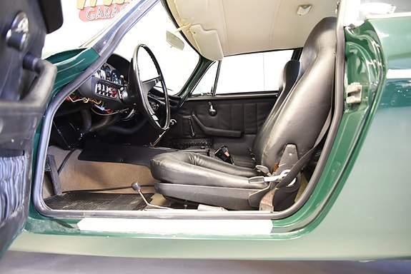 Volvo 1800ES 23 of 30