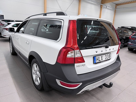Volvo XC70 8 of 15