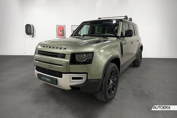 Land Rover Defender 110 4 of 30