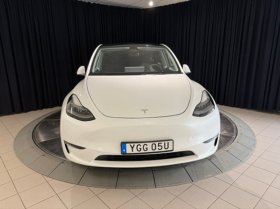 Tesla Model Y 2 of 25