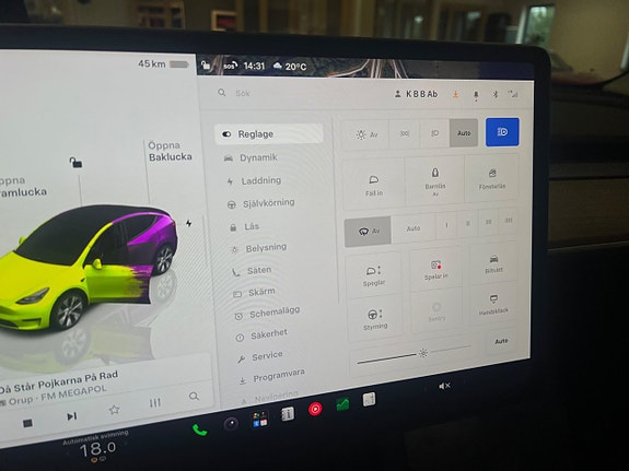 Tesla Model Y 15 of 25