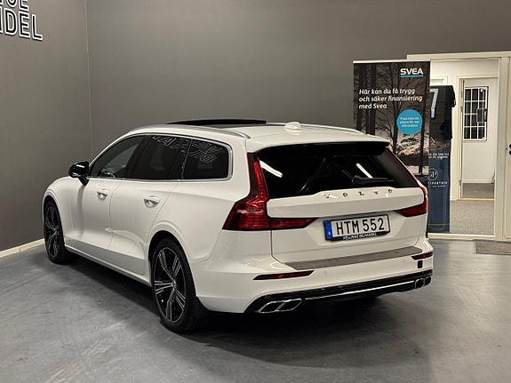 Volvo V60 4 of 12