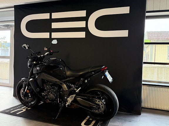 Yamaha MT-09 6 of 6