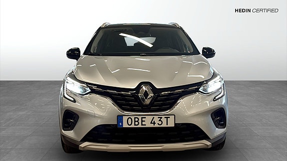 Renault Captur 8 of 12