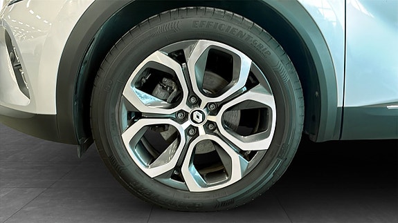 Renault Captur 9 of 12