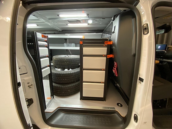 Peugeot e-Expert 15 of 30
