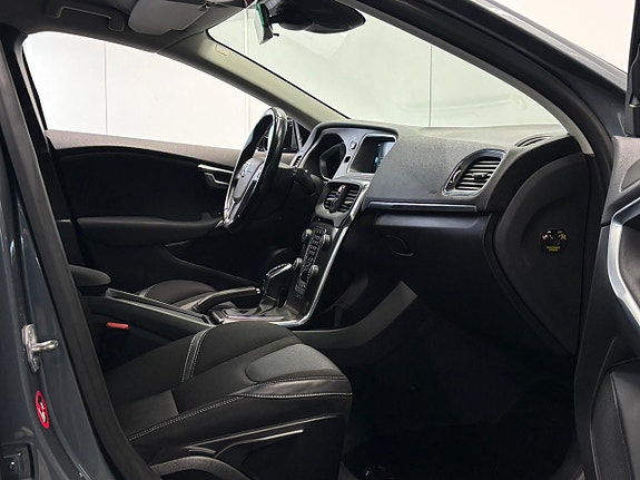 Volvo V40 26 of 28