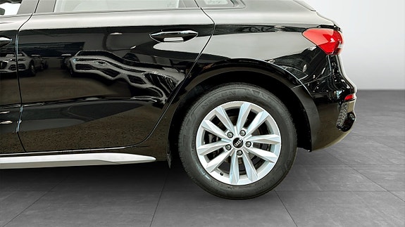 Audi A3 6 of 12