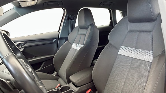 Audi A3 8 of 12