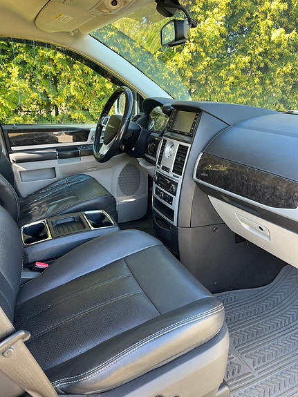 Chrysler Grand Voyager 5 of 16