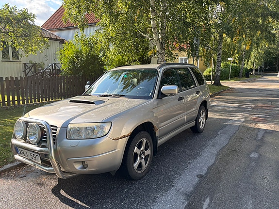 Subaru Forester 2 of 7