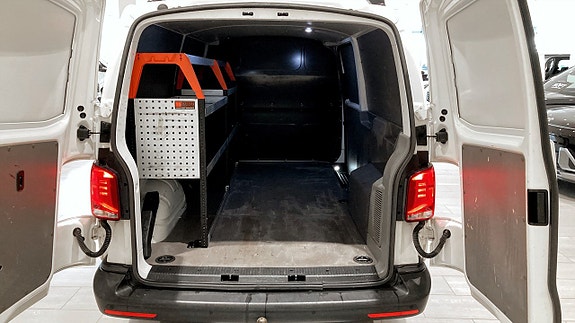 Volkswagen Transporter 5 of 9