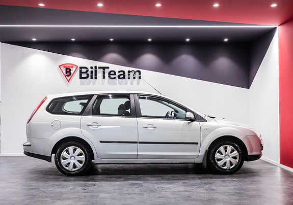 Ford Focus 11 of 22