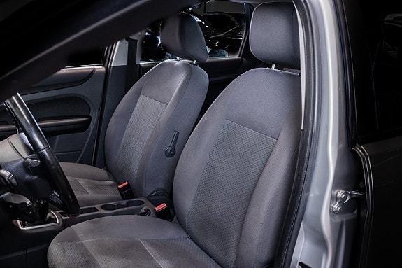 Ford Focus 14 of 22