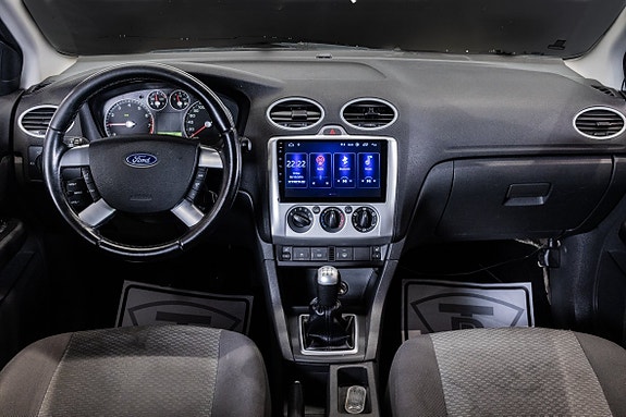Ford Focus 15 of 22