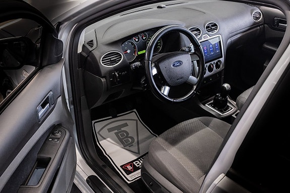 Ford Focus 12 of 22